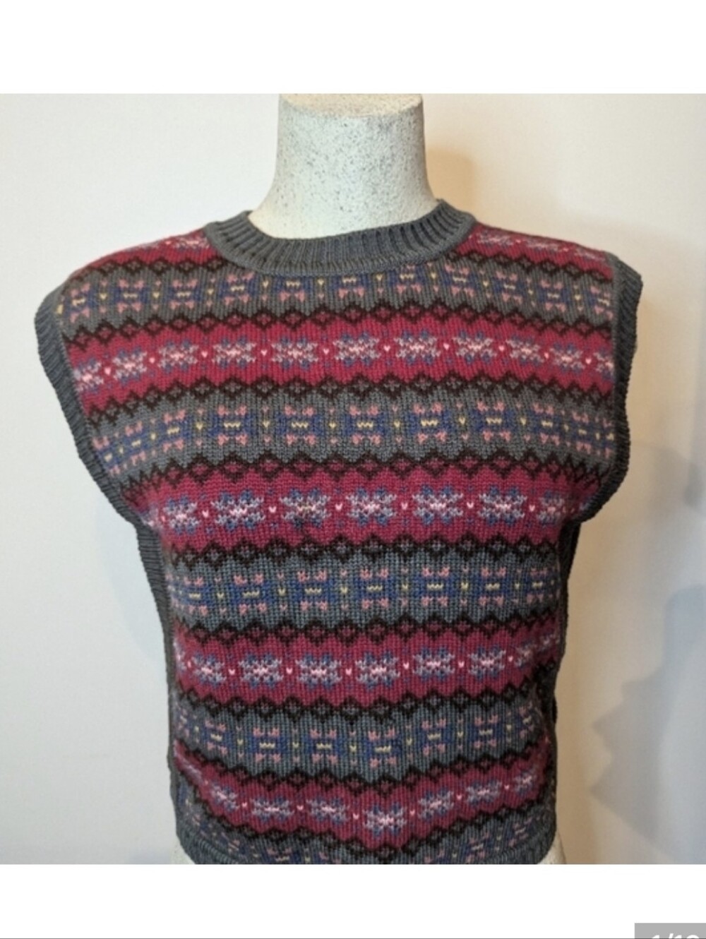 Vintage Wool multi color Patterned women's Sweater vest, size S